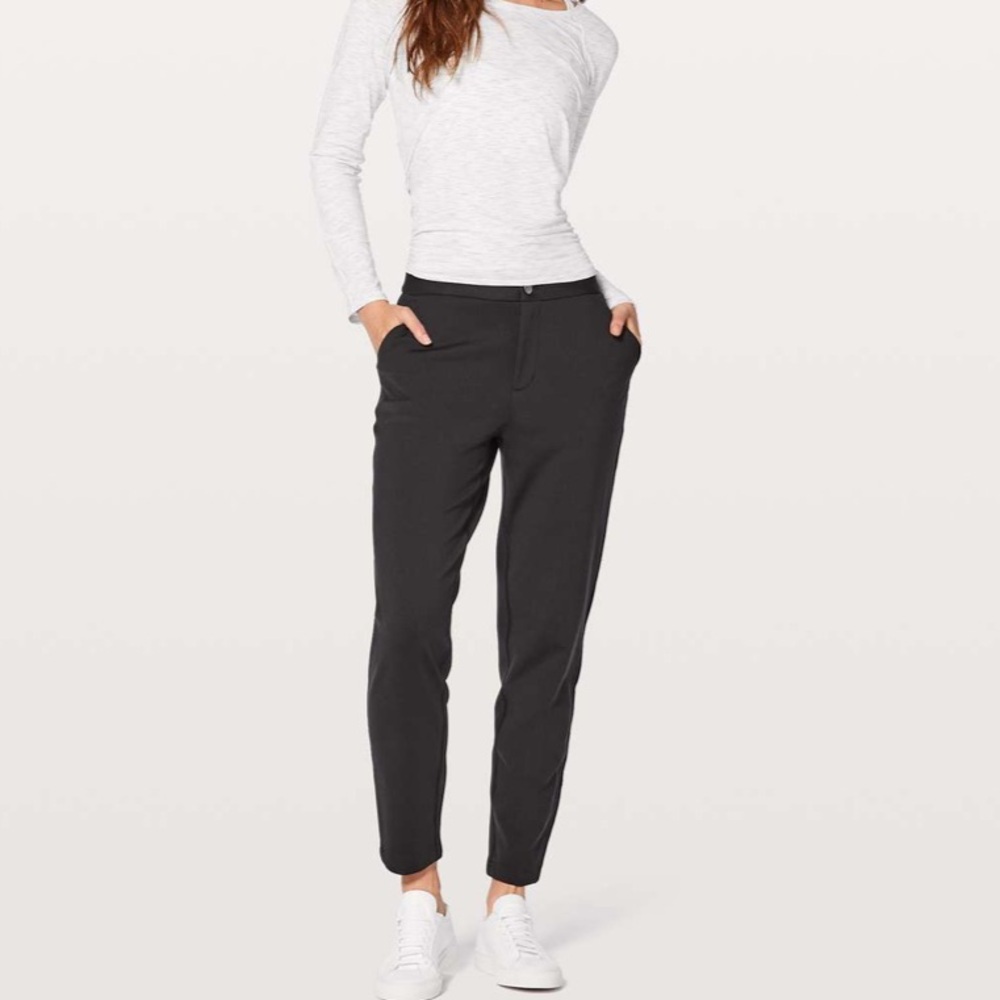 lululemon city trek black trousers size 6, piling in the crotch